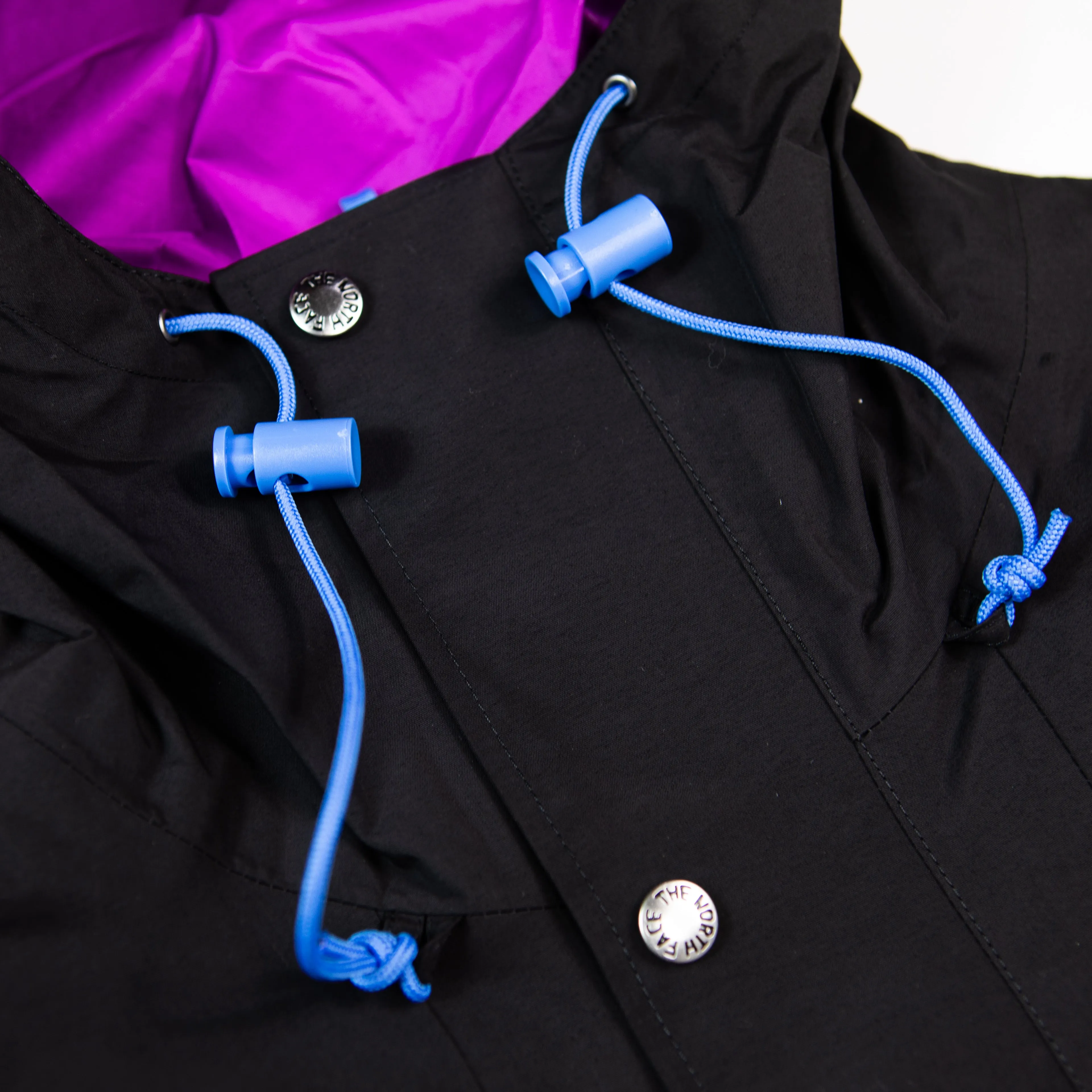 86 Retro Mountain Jacket (TNF Black/Supersonic Blue)
